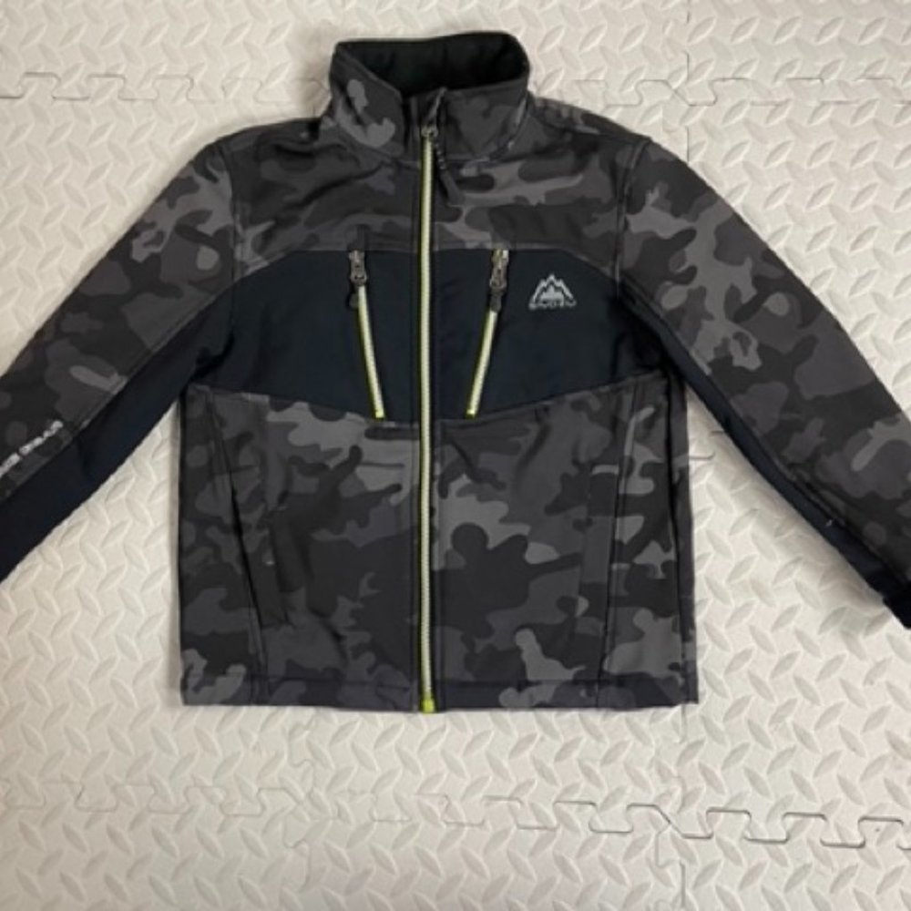 Kids Snowzu Jacket Camo Size XS (5/6)